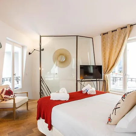 Apartment Authentic - 4br-10p - Moulin Rouge *