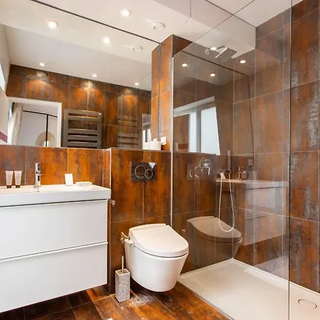 Authentic - 4br-10p - Moulin Rouge * Paris
