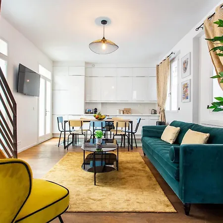 Authentic - 4br-10p - Moulin Rouge Paris